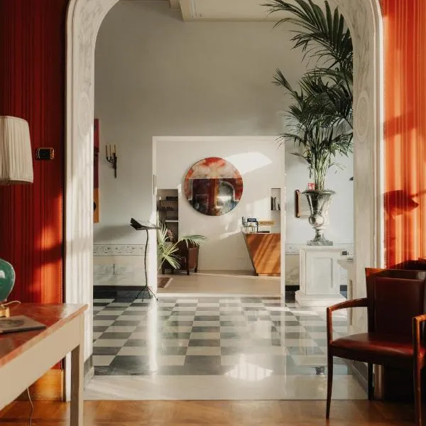 Hotel Palazzo Guiscardo Pietrasanta – hotel w mieście Pietrasanta