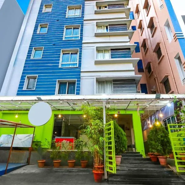 Hotel Blue Dawn Gachibowli, Near DLF Cyber City, hotel v destinaci Gachibowli