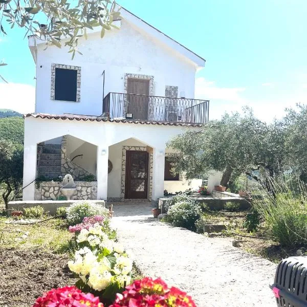 Villetta con Oliveto CFG, hotel v destinaci Prizzi
