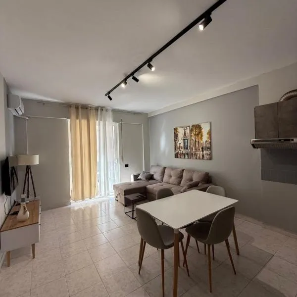 Helios Apartament, hotel em Durrës