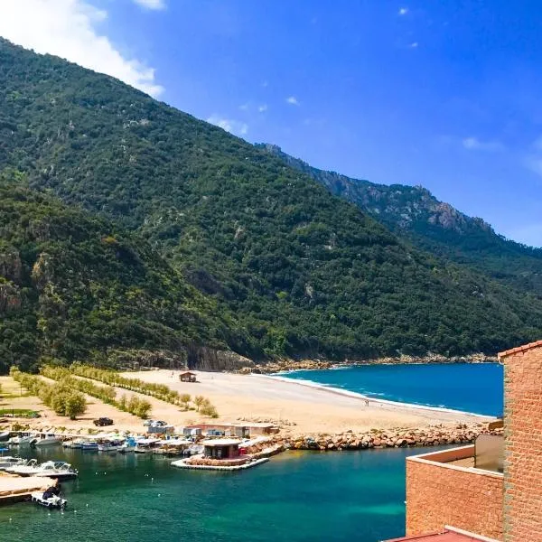 Les résidences du port appartements meublés, hotel v destinaci Porto Ota