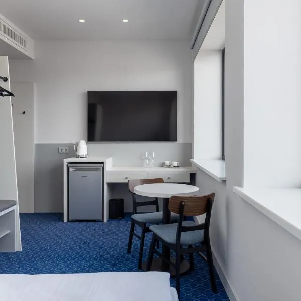 Roze Kurmajas Hotel、リエパーヤのホテル