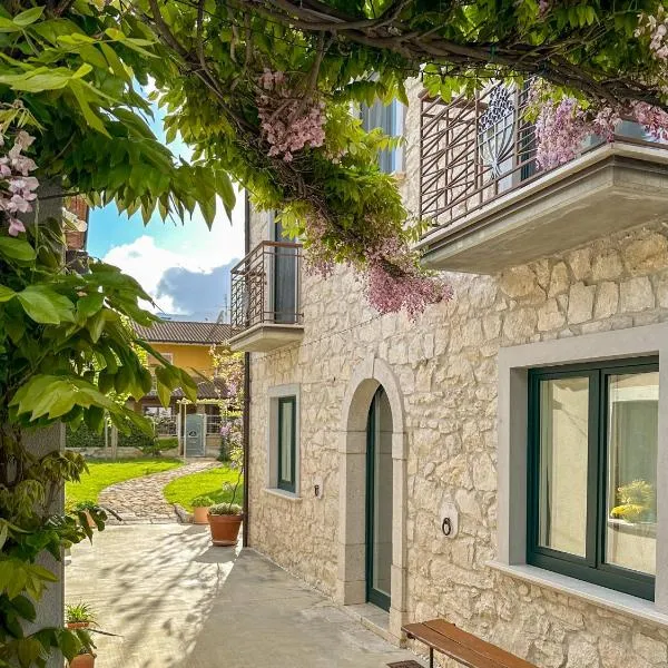 Casa Rurale Faraone, hotel v destinaci Teggiano