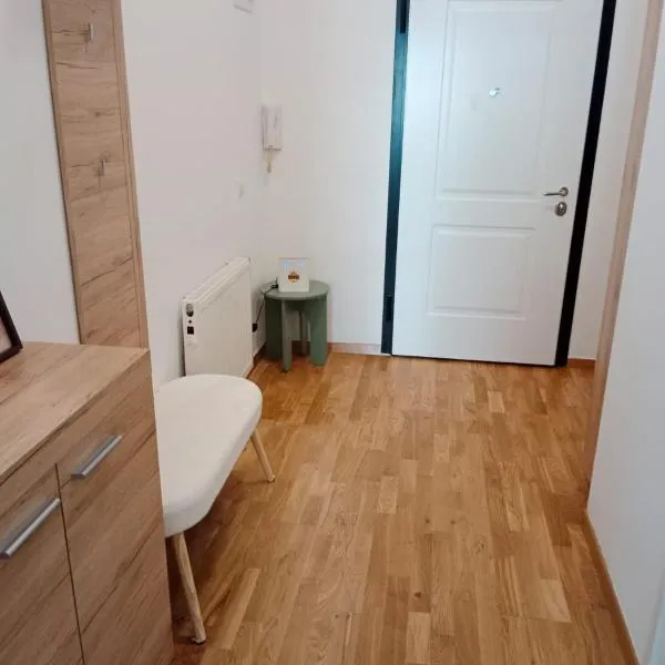 Studioapartment Wien West - 15 minutes to Stephansdom and Schönbrunn, hotel in Wenen