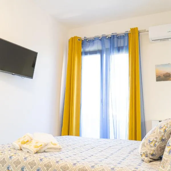 White Bike Rooms, hotel v destinaci Siniscola