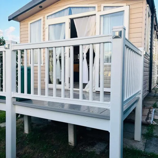 Haven Holiday Park, Kent Coast, hotel v destinaci Allhallows