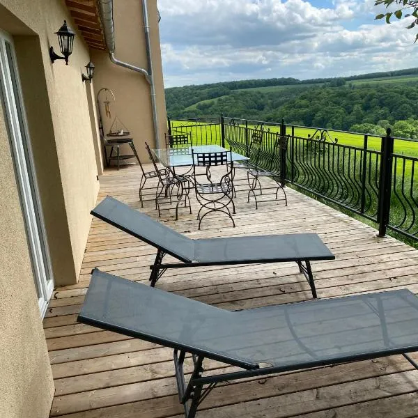 La cour de Ferme, hotel v destinaci Coume