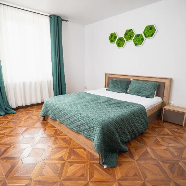 MB Studio, hotel in Braşov