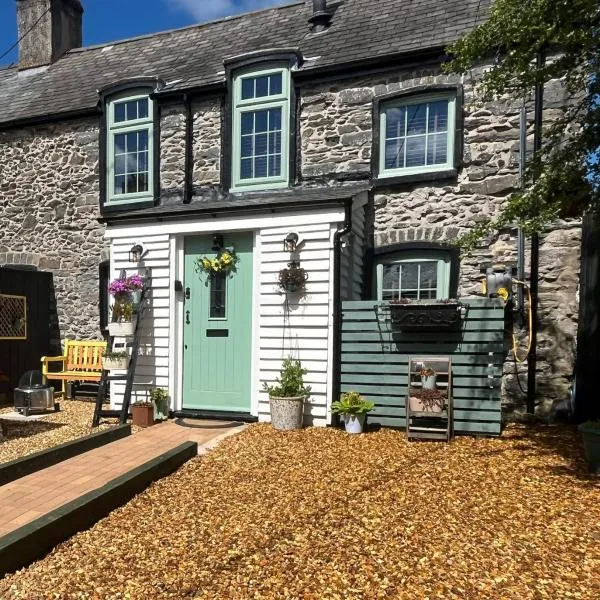 Harlequin Cottage, hotel di Llangernyw