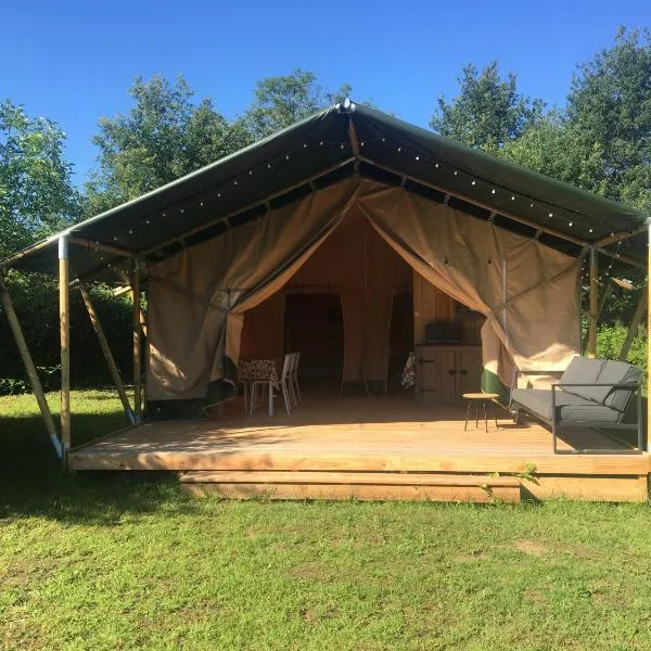 SafariLodge 6 persoons, hotel in Chaumont