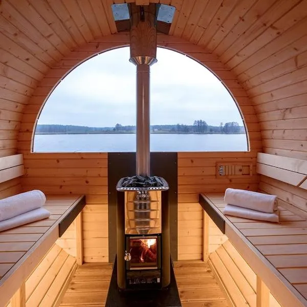 Water Hideout - Floating Secret Spot in Mazury, hotel v mestu Wojnowo