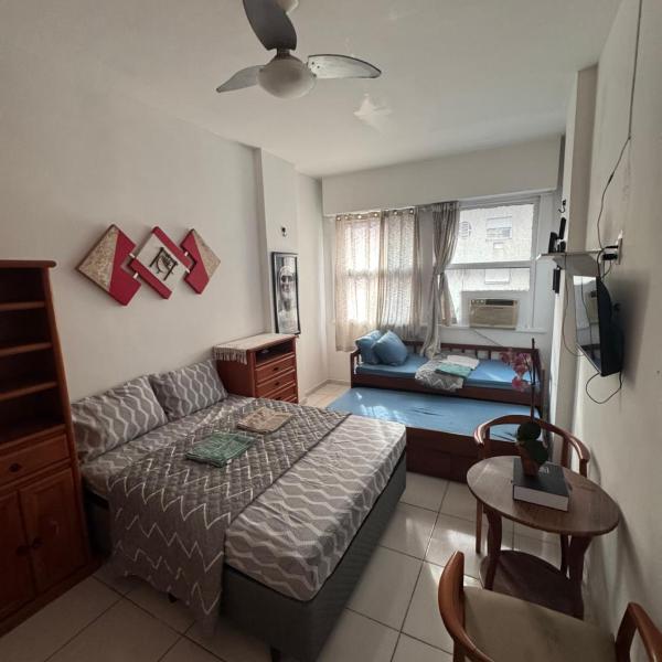 Apartamento Esquina da Praia, 2 minutos da Praia de Copacabana Posto 02 - Foto 2