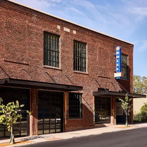 The Radical Asheville, Tapestry Collection by Hilton, hotel sa Asheville