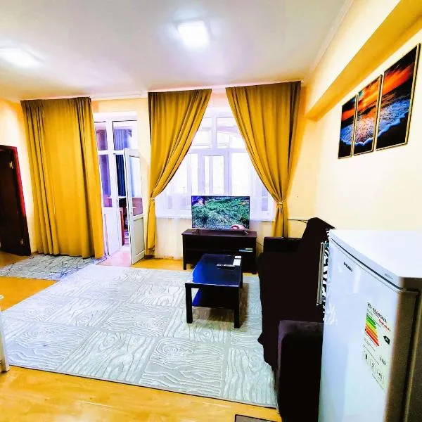 Casa de Raduga West, hotel in Kosh-Kël'
