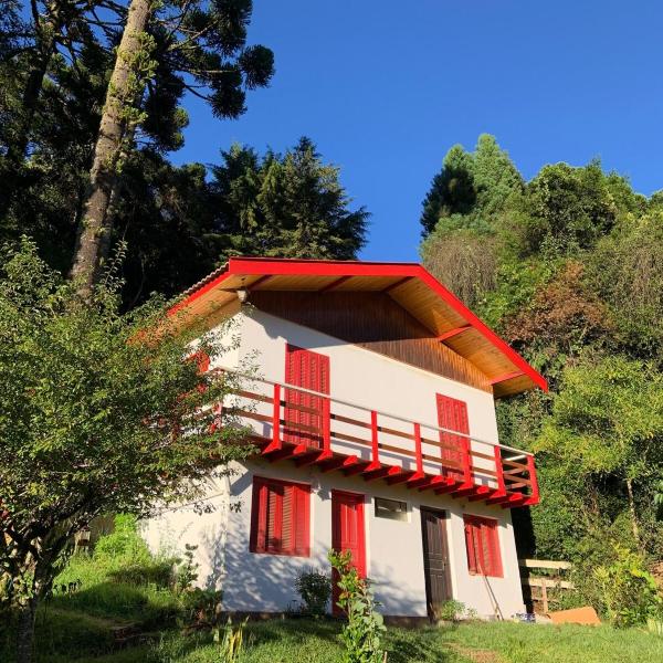 Linda casa em frente ao lago