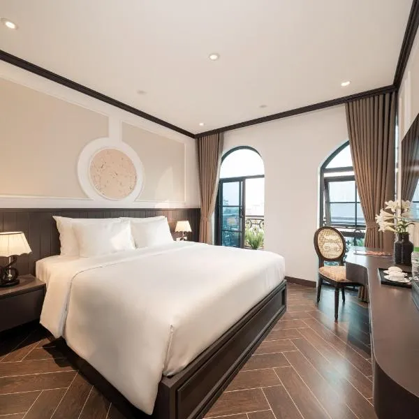 Legend Smart Hotel, Hotel in Phú Thú