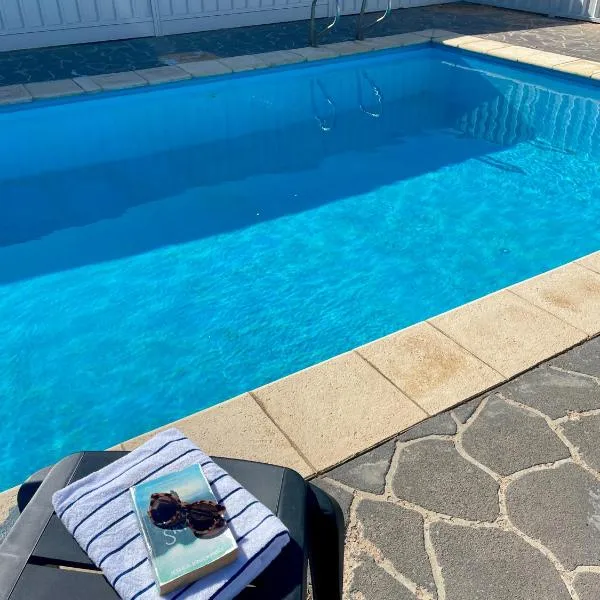 Waves Geraldton, хотел в Джералдтон