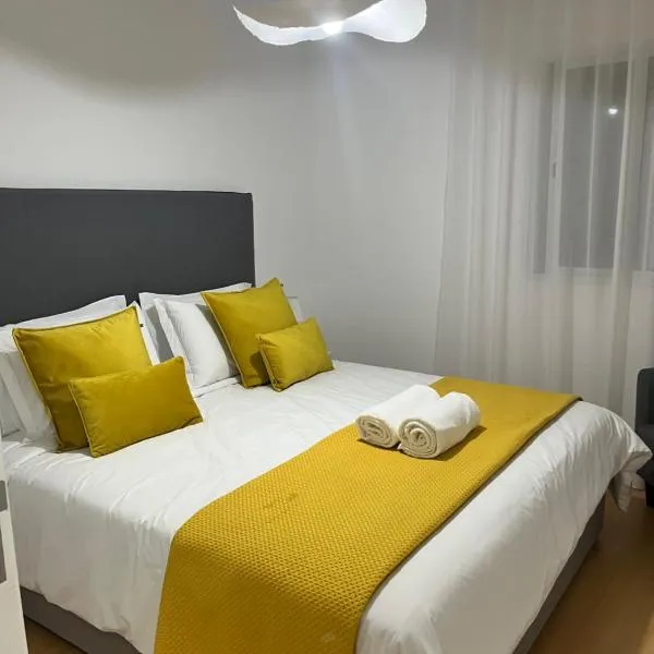 All 4 You, hotel em Capelas