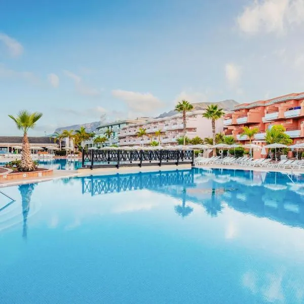 Landmar Costa los Gigantes Family Resort, hotel v destinaci Puerto de Santiago