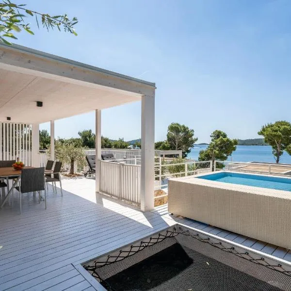 Victorie Villa Buqez, hotel en Drage
