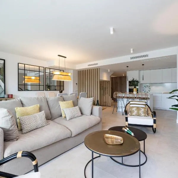 Luxury House Chaparral Golf E12 by AORA STAY, Hotel in Mijas