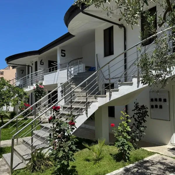 Vila Orestiada, hotel in Kavajë