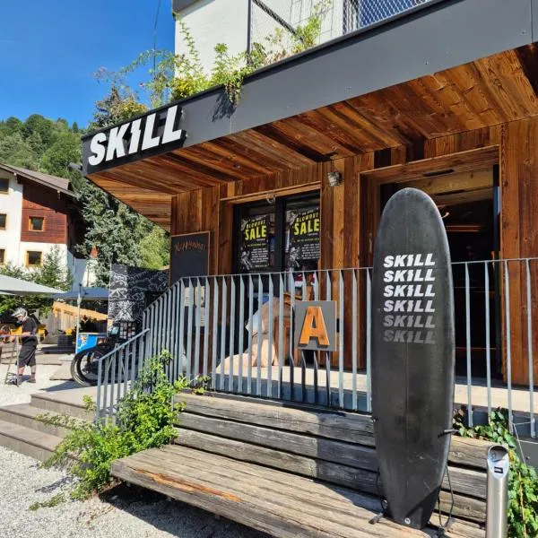 SKILL Mountain Lodge - Ski und Bike Hostel im Sommer mit JOKER CARD, hotel i Saalbach-Hinterglemm