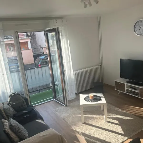 Appartement T2, hotel v destinaci Dax