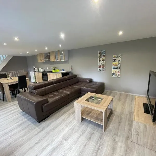 La Maison Bleue, logement confortable au cœur des Vosges, hotel em Nayemont-les-Fosses