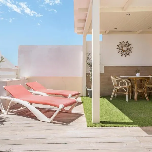 Caleta Beach Deluxe, hotel in Caleta De Fuste