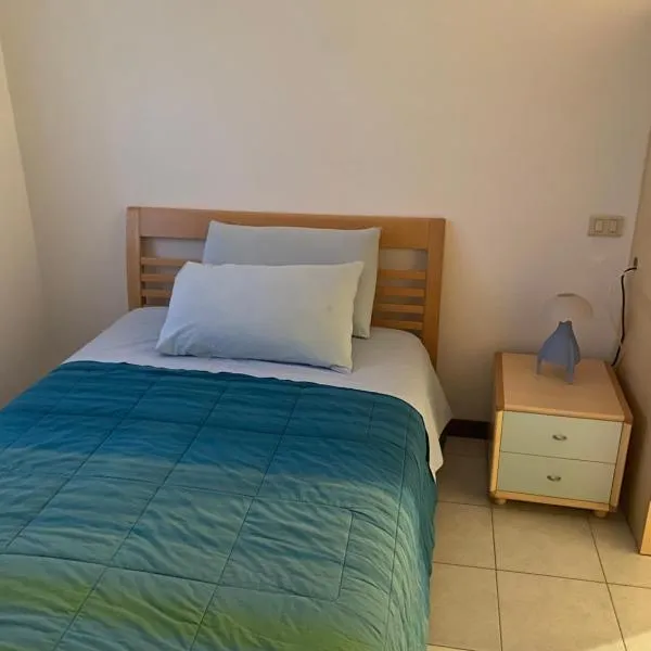 Mini appartamento blu, hotel v destinaci Dalmine
