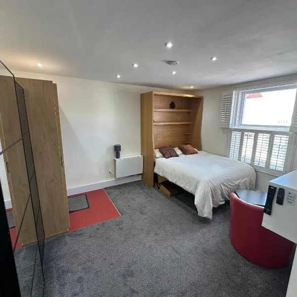Keedwell Studio Apartments, hotel in Bognor Regis