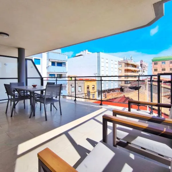 Apartamento con Terraza junto al Mar en Moncofa, hôtel à Moncofa