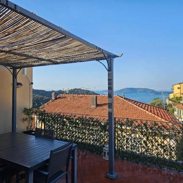 La Terrazza sul Golfo dei Poeti con vista mare, hotel Pitelli városában
