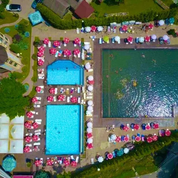 Hotel Baia Rosie Resort, hotel v destinaci Slănic