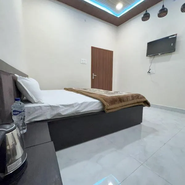 Radha Rani Dham, Hotel in Mathura