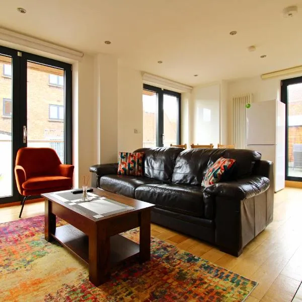 Roof Terrace Oasis 2 Bed 2 Bath London City Shoreditch Hoxton Modern Zone 1, hotel di London