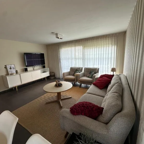 Vakantiehuis De Panne, hotel in De Panne
