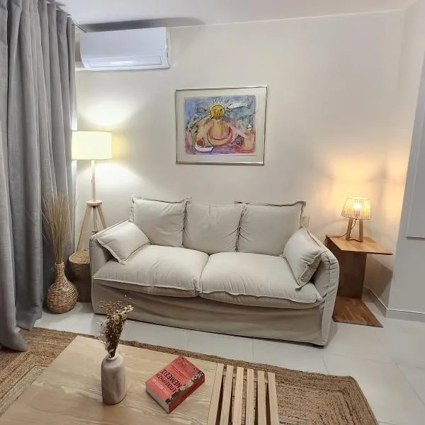 Sunflower Cavalaire - Wifi - Clim - Parking, Hotel in Cavalaire-sur-Mer