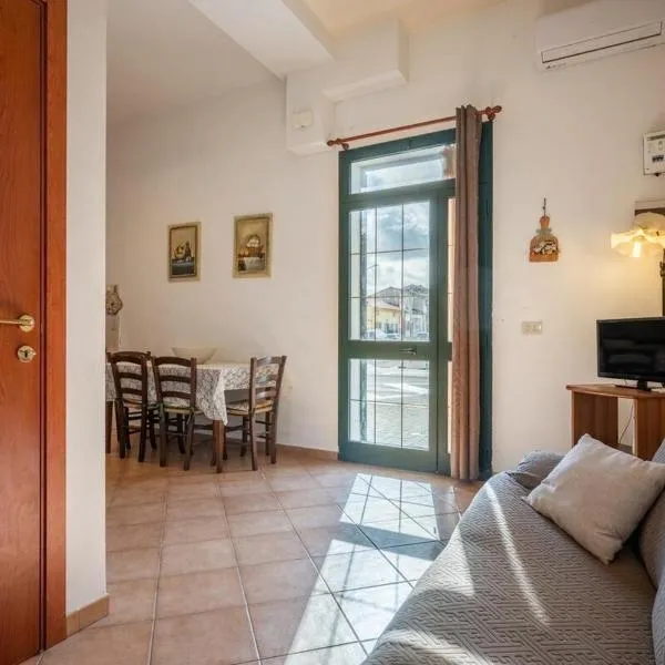 Pierino Home 2 steps from the sea, hotel in Marina di Pisa