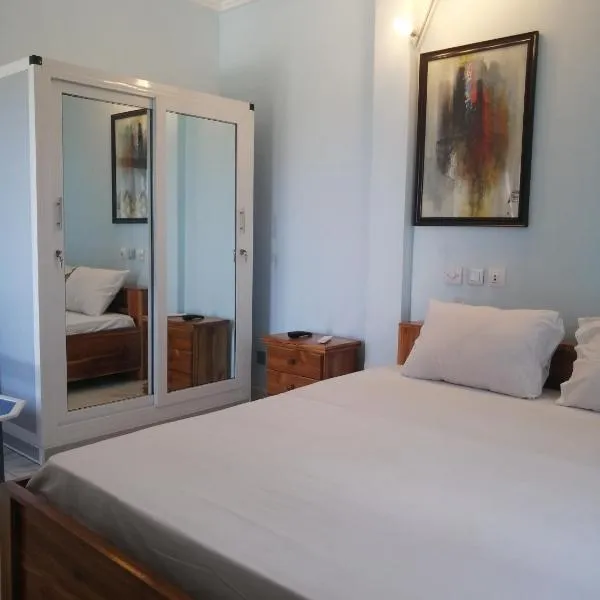 Appartement moderne avec balcon, hotel v destinaci Lomé