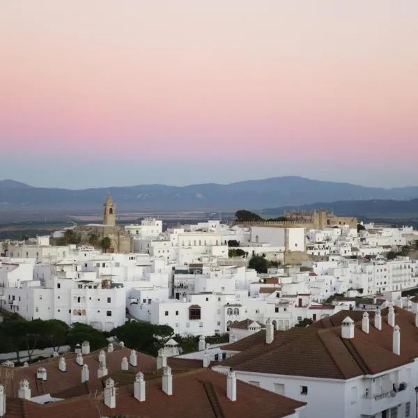 Casa Susan, Penthouse apartment, view over Old Town & the Sea, hotel in Vejer de la Frontera