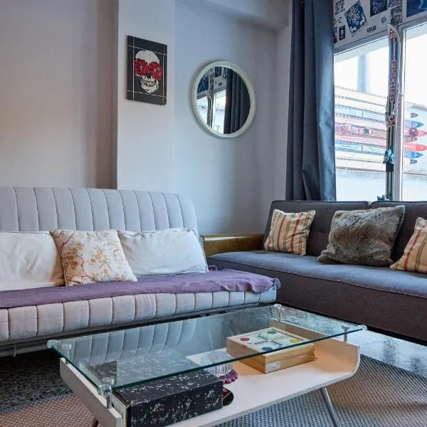 Retiro Bohemio con Terraza, Parking y Esquí I AndBnB, hotell sihtkohas Ordino