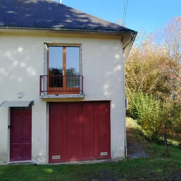 Maisonette next to woodland, hotel v destinaci Masseret