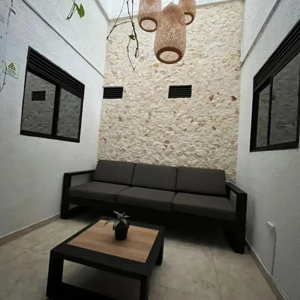Apartahotel-sevilla, hotel v destinaci Medellín