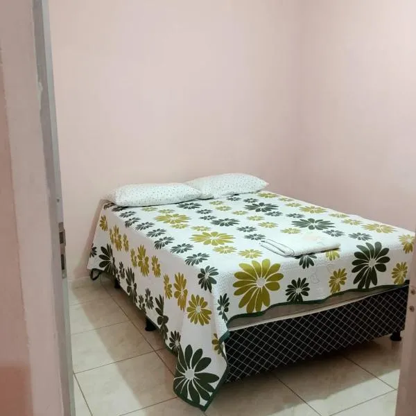 Casa aconchegante com dois quartos , duas camas de casal e uma de solteiro, hotel v destinaci Juazeiro do Norte