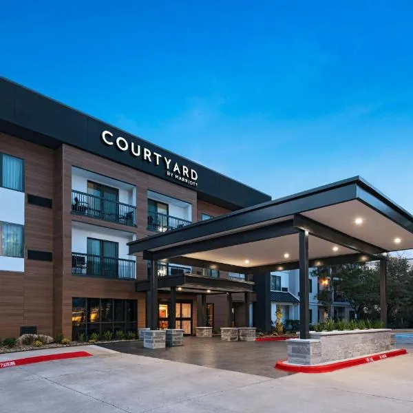 Courtyard Houston The Woodlands, hotel v destinaci The Woodlands