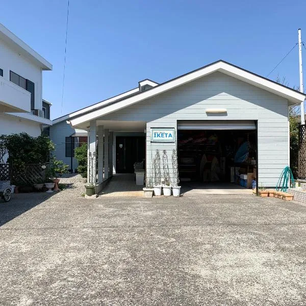 Guesthouse IKETA, hotel v destinaci Niijimamura