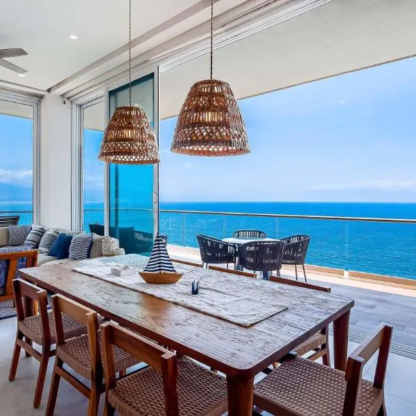 Panoramic Oceanview Luxury 4BR Penthouse, Hotel in Puerto Vallarta