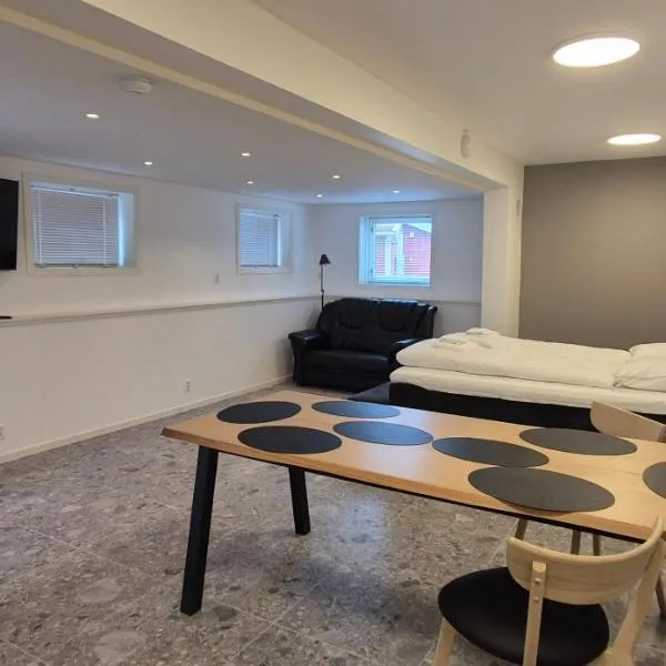 Andøy Vest Apartments Reine, hotel v destinaci Reine